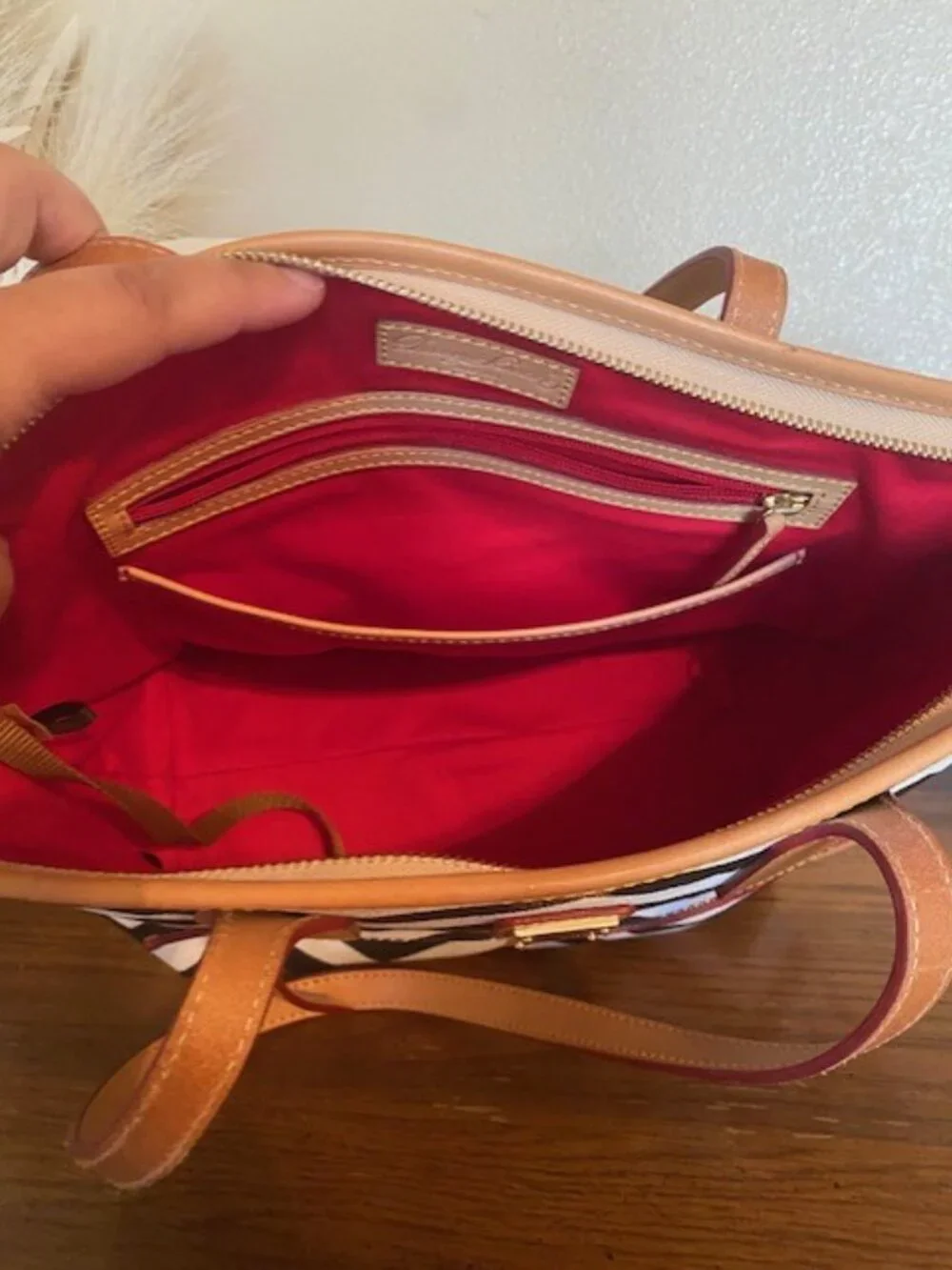 Dooney & Bourke purse